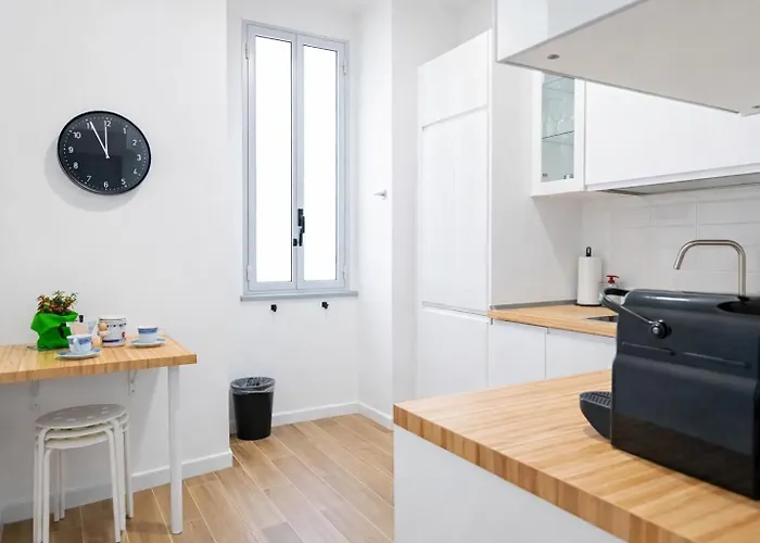 Apartment Elegant 2br Near Colosseum & San Giovanni Metro *